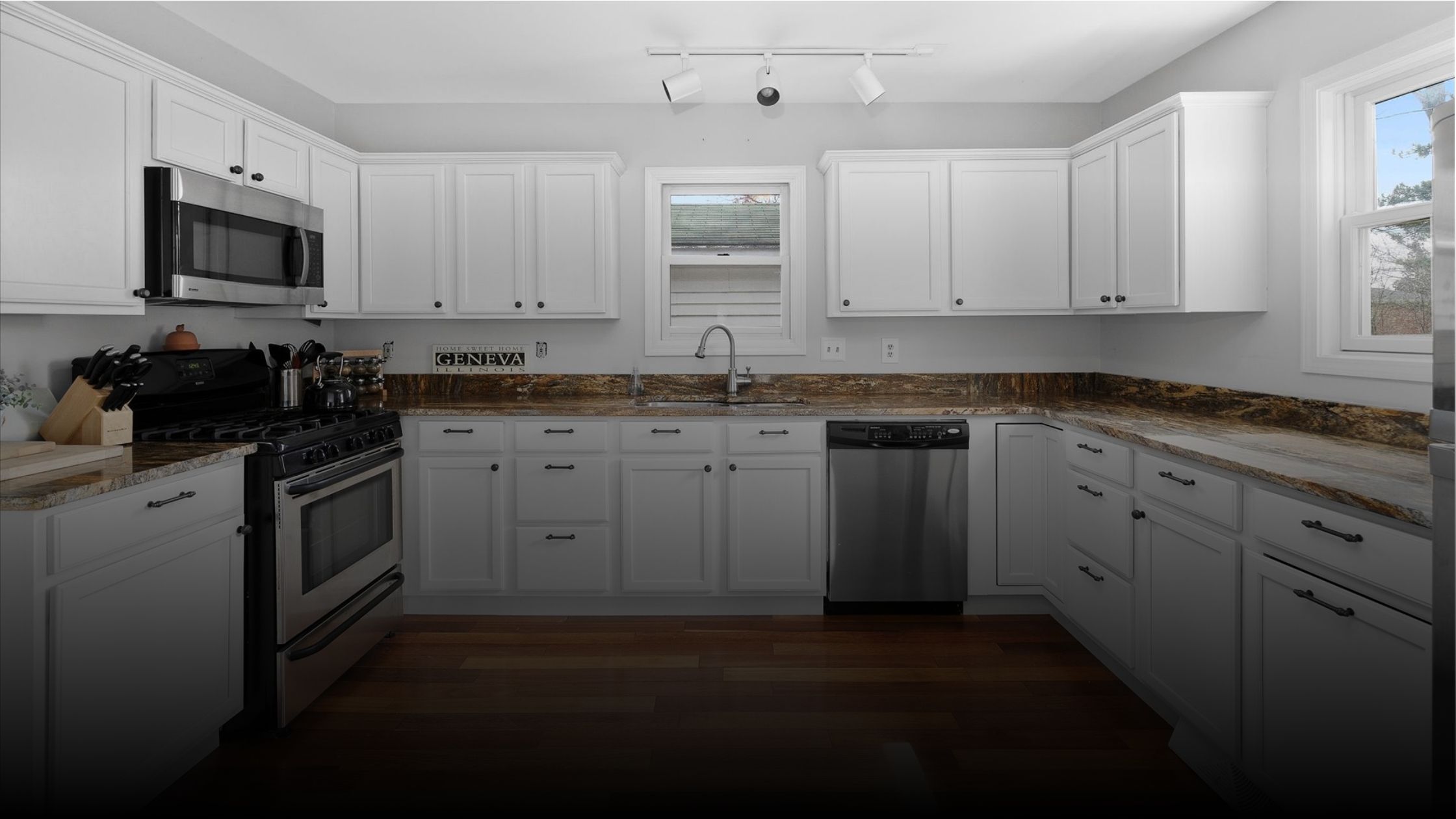 Photo of the kitchen at 928 Kendall St in Geneva, Illinois